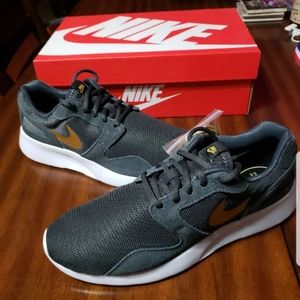 Nike women's kaishi running shoes grey gold